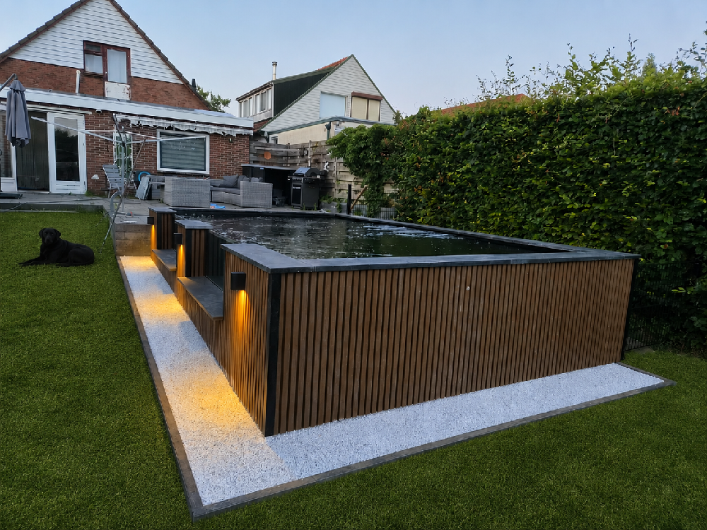 Vijver bekleed met composiet